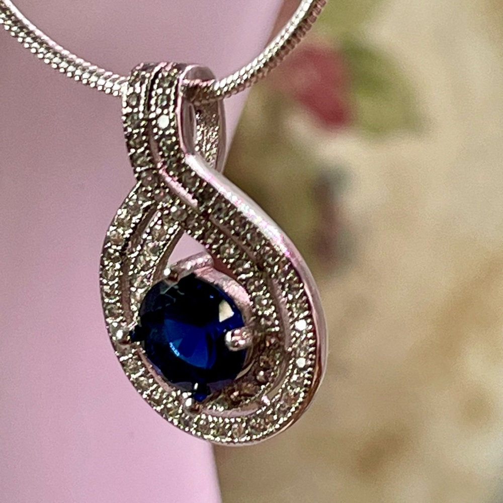 2ct Blue Sapphire and white Sapphire Silver pendant necklace